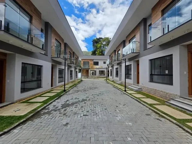 Imagem: Casa em Condomínio para Venda em Teresópolis
