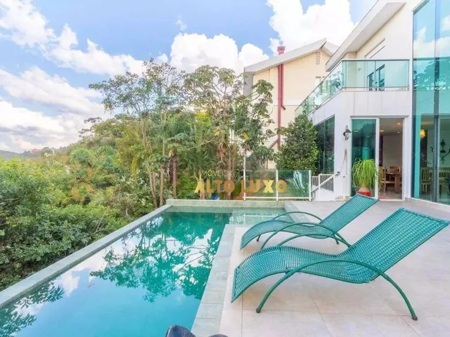 Imagem: Casa com 4 Dormitórios À Venda, 344 M²