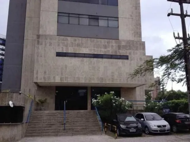 Imagem 1: Sala/Casa Comercial À Venda em Espinheiro