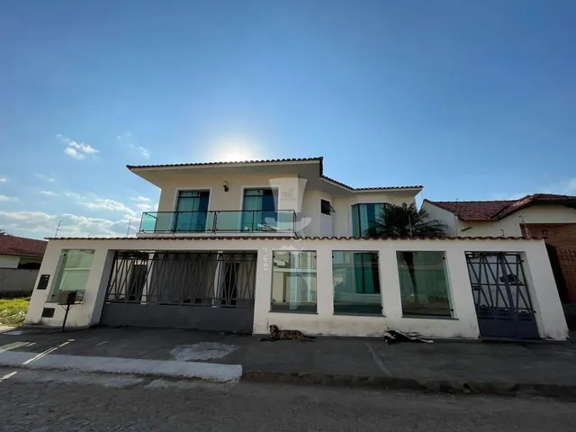 Imagem: Casa À Venda em Barbacena com 4 Quartos