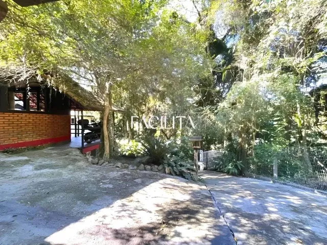 Imagem 2: Casa com 3 Quartos no Canto da Lagoa, Florianópolis