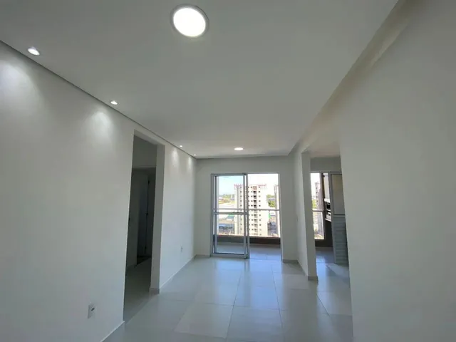 Imagem: O apartamento possui 2 Dormitórios, 1 Suíte, 2 Banheiros,