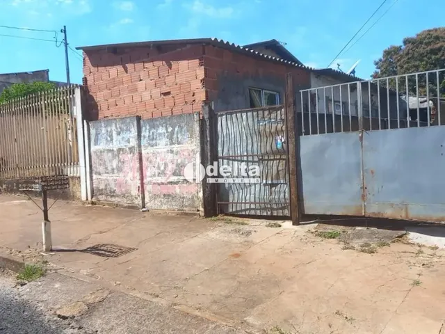 Imagem: Terreno Disponível para Venda no Bairro