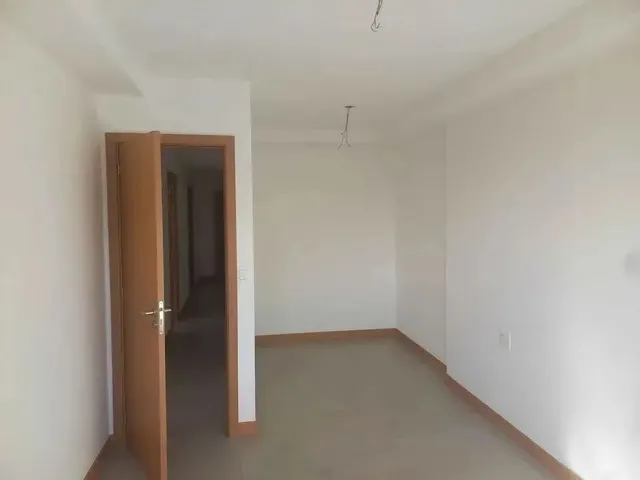 Imagem 4: Imóvel para Venda Tem 171 Metros Quadrados com 4 Quartos em Enseada do Suá - Vitória