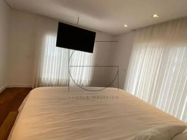 Imagem 3: Cobertura Duplex com Vista Mar em Jurerê