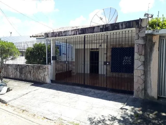 Imagem: Casa no Centro/Poço, 3 Quartos
