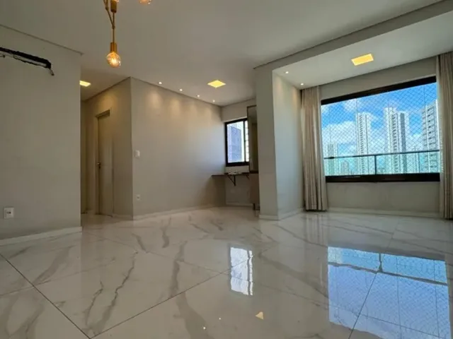 Imagem: O apartamento possui 2 Dormitórios, 1 Suíte, 2 Banheiros,