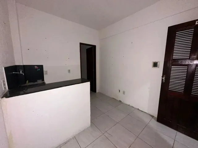 Imagem: Kitnet com 2 Dormitórios para Alugar, 50
