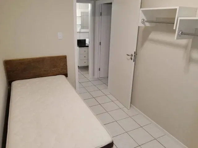 Imagem 8: Quarto em Apartamento no Bairro Trindade