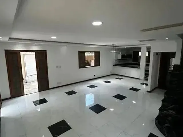 Imagem: Imóvel para Venda Possui 250 Metros Quadrados
