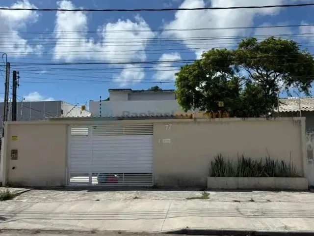 Imagem 8: Casa Espetacular, com 4 Quartos e 3 Suítes, no Bairro de Afogados