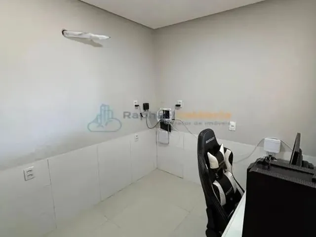 Imagem 11: Casa Espetacular, com 4 Quartos e 3 Suítes, no Bairro de Afogados
