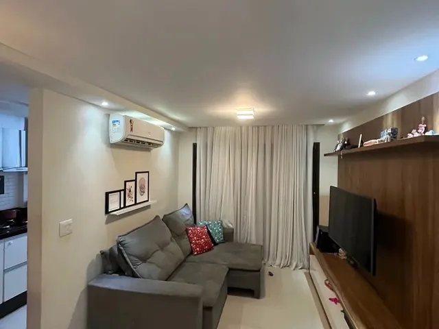 Imagem: O apartamento possui 2 Dormitórios, 1 Suíte, 2 Banheiros,