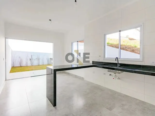 Imagem: Casa com 3 Dormitórios, Sendo 1 Suíte
