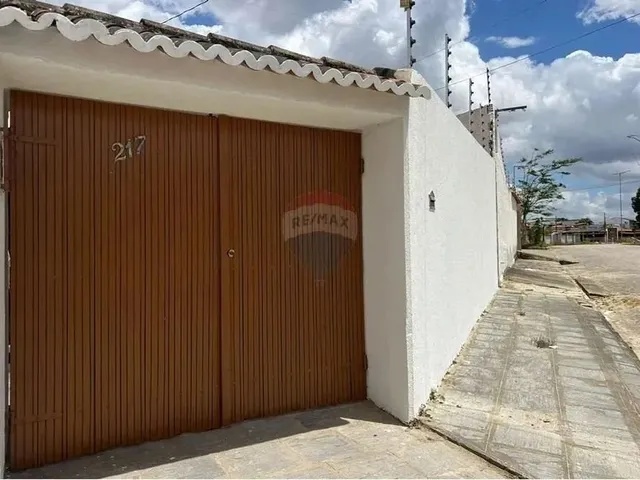 Imagem 6: Casa com 4 Quartos À Venda no Catolé