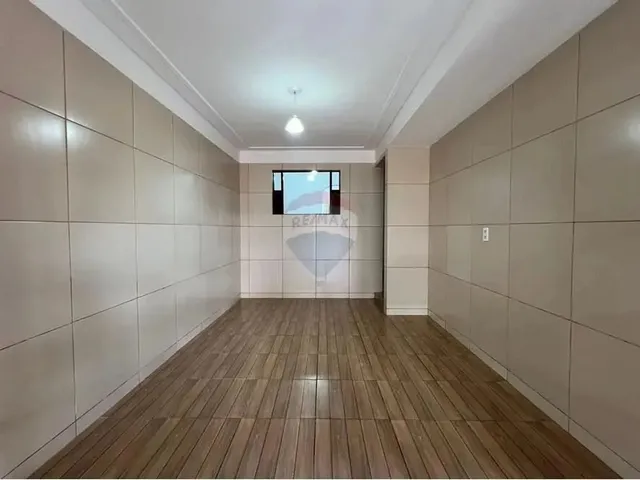 Imagem 7: Casa com 4 Quartos À Venda no Catolé