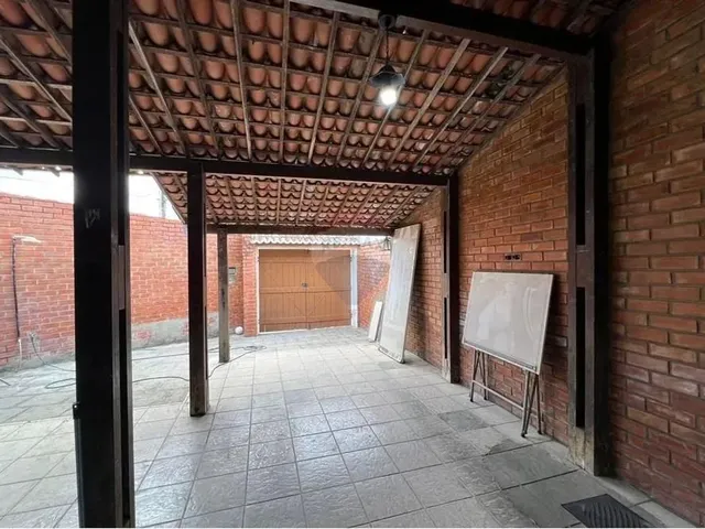 Imagem 16: Casa com 4 Quartos À Venda no Catolé