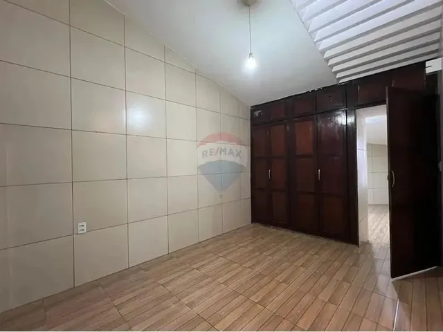 Imagem 11: Casa com 4 Quartos À Venda no Catolé