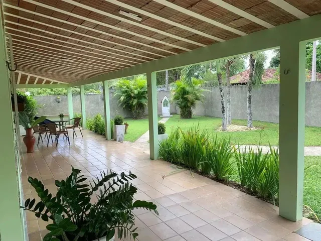 Imagem 2: Casa À Venda | 6 Quartos | Reformada | Perto da Avenida