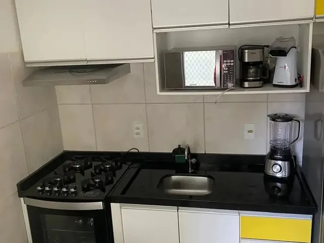 Imagem: O apartamento possui 2 Dormitórios, 1 Suíte, 2 Banheiros,