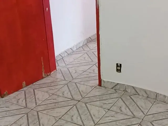 Imagem 7: Alugo Apartamento com 2 Quartos