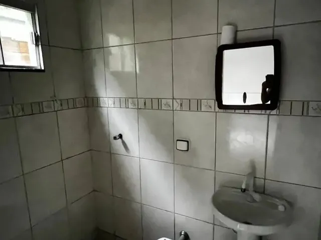 Imagem 8: Casa com 3 Quartos e Quintal Amplo no Bairro Jaiara