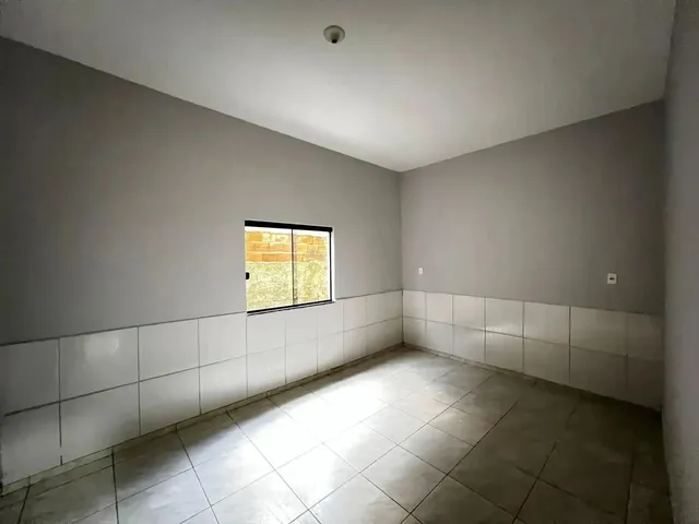 Imagem 3: Casa com 3 Quartos e Quintal Amplo no Bairro Jaiara