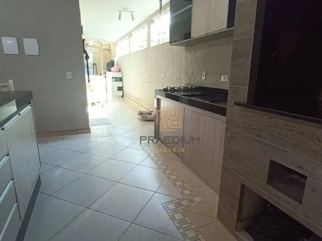Imagem: Sobrado com 3 Dormitórios À Venda, 200