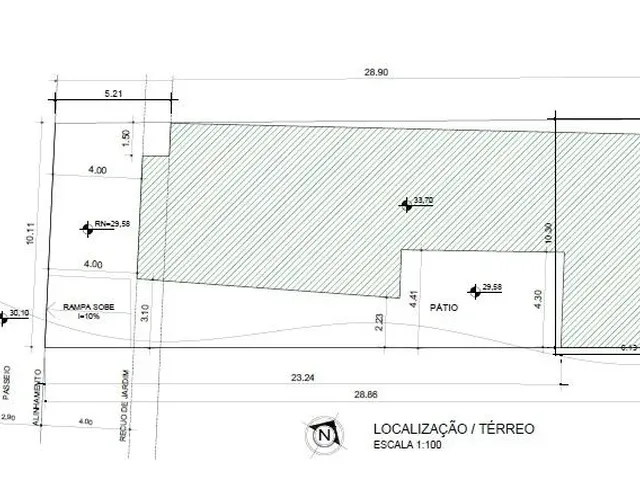 Imagem 2: Casa com 4 Quartos com Garagem e Churrasqueira