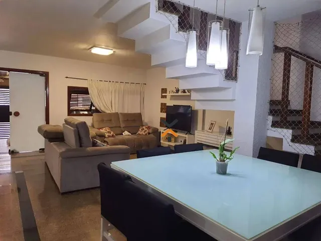 Imagem 12: Sobrado com 4 Dormitórios À Venda, 269 M² por R$ 790.000,00 - Conjunto Residencial