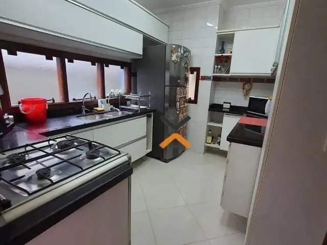 Imagem 9: Sobrado com 4 Dormitórios À Venda, 269 M² por R$ 790.000,00 - Conjunto Residencial
