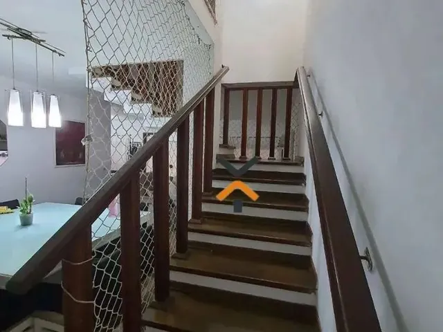 Imagem 8: Sobrado com 4 Dormitórios À Venda, 269 M² por R$ 790.000,00 - Conjunto Residencial