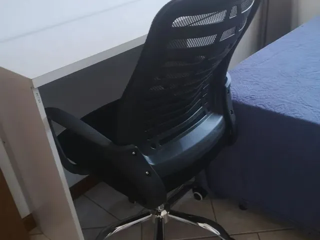 Imagem 4: Alugo Quarto com Garagem em Apartamento Mobiliado Próximo do Centro