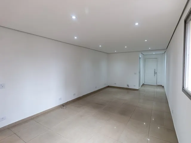 Imagem: O apartamento possui 3 Dormitórios, 1 Suíte, 3 Banheiros,
