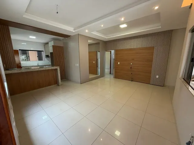Imagem: Casa com 5 Quartos, Piscina e Churrasqueira