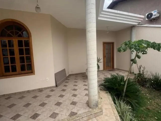Imagem 4: Casa para Locação em Belo Horizonte, Castelo, 3 Dormitórios, 1 Suíte, 4 Banheiros, 6