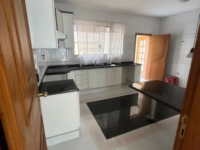 Imagem 9: Casa para Locação em Belo Horizonte, Castelo, 3 Dormitórios, 1 Suíte, 4 Banheiros, 6