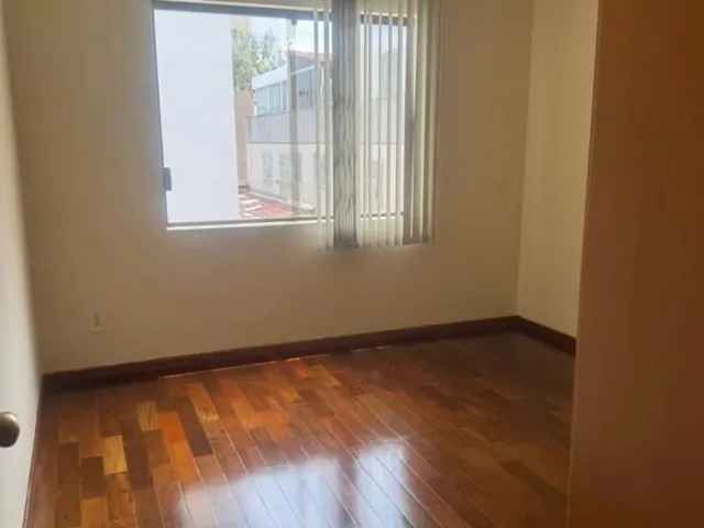 Imagem 6: Casa para Locação em Belo Horizonte, Castelo, 3 Dormitórios, 1 Suíte, 4 Banheiros, 6