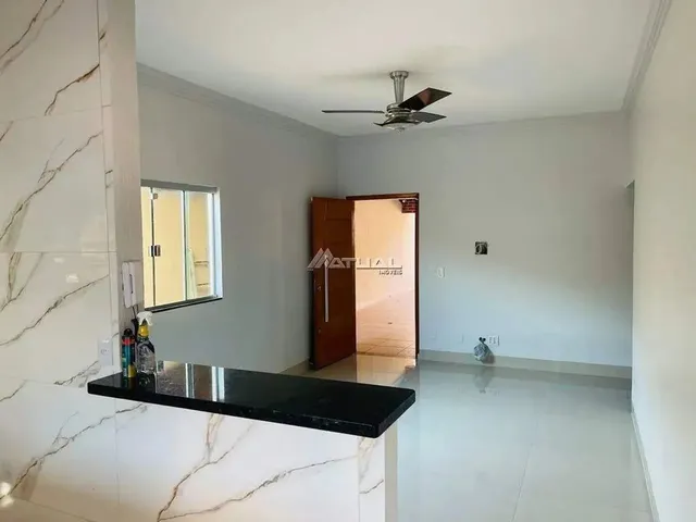Imagem 2: Casa Nova com 3 Quartos, Suíte e Amplo Quintal
