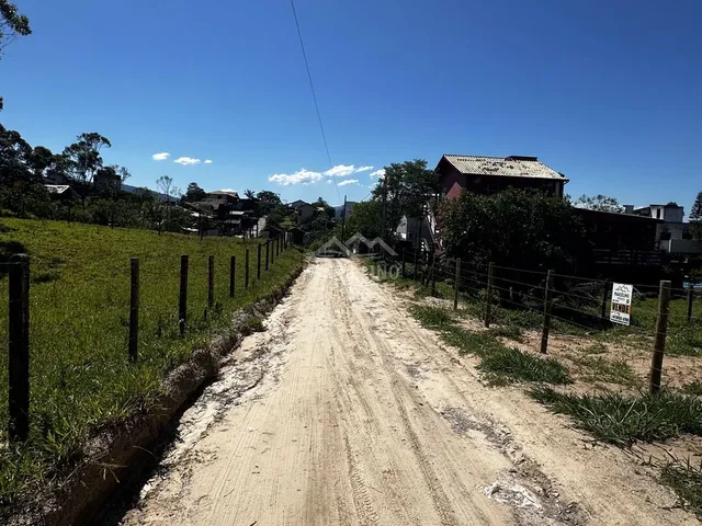 Imagem 3: Terreno no Centrinho da Praia do Rosa ?️