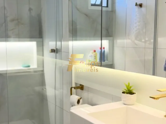 Imagem 2: LINDO APARTAMENTO DE 03 QUARTOS, FINAMENTE DECORADO, COM VISTA PARA O MAR, À VENDA