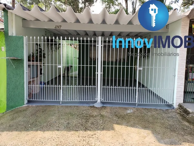 Imagem: A casa possui 2 Dormitórios, 1 Suíte, 2 Banheiros, 4 Vagas