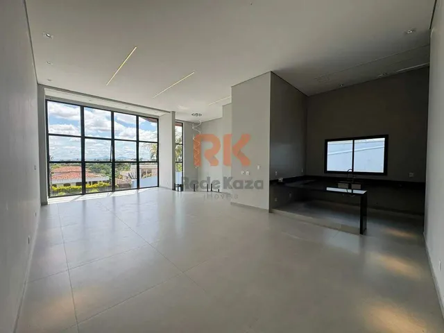 Imagem 6: Casa Disponível para Venda. Área Construída 440M² | Terreno 1.000M² | 4 Quartos