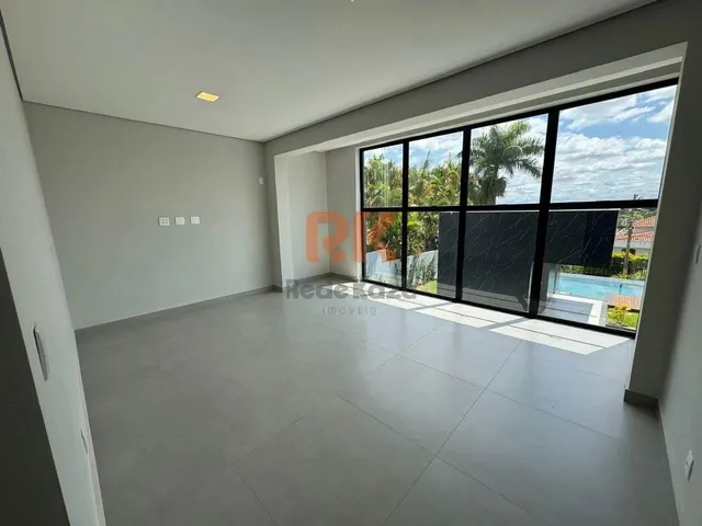 Imagem 16: Casa Disponível para Venda. Área Construída 440M² | Terreno 1.000M² | 4 Quartos