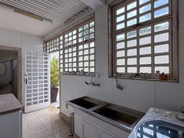 Imagem 12: Casa Imponente com 2.000M² de Área Total, com Vista para a Lagoa À Venda por R