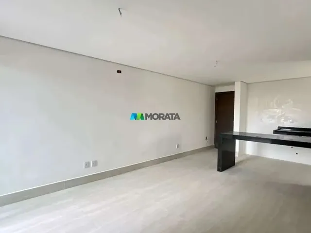 Imagem: O apartamento possui 3 Dormitórios, 1 Suíte, 2 Banheiros,