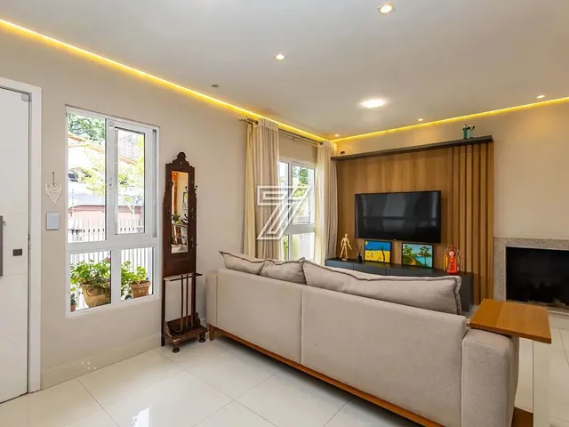 Imagem 4: Sobrado Triplex no Bom Retiro, Rua Tranquila, com 158M², 3 Dorms, 1 Suíte, 2 Vagas