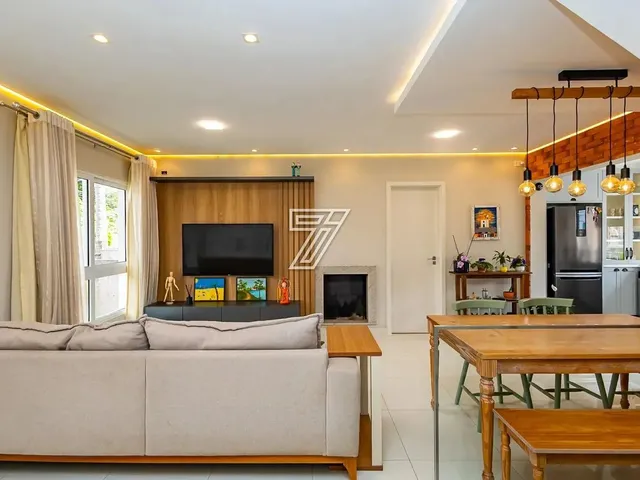 Imagem 3: Sobrado Triplex no Bom Retiro, Rua Tranquila, com 158M², 3 Dorms, 1 Suíte, 2 Vagas
