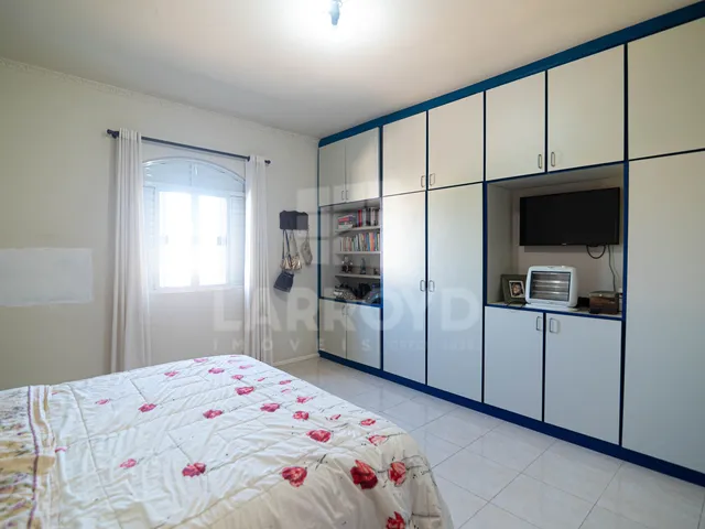 Imagem 15: Casa com 6 dormitórios