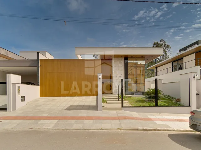 Imagem 8: Casa com 4 dormitórios